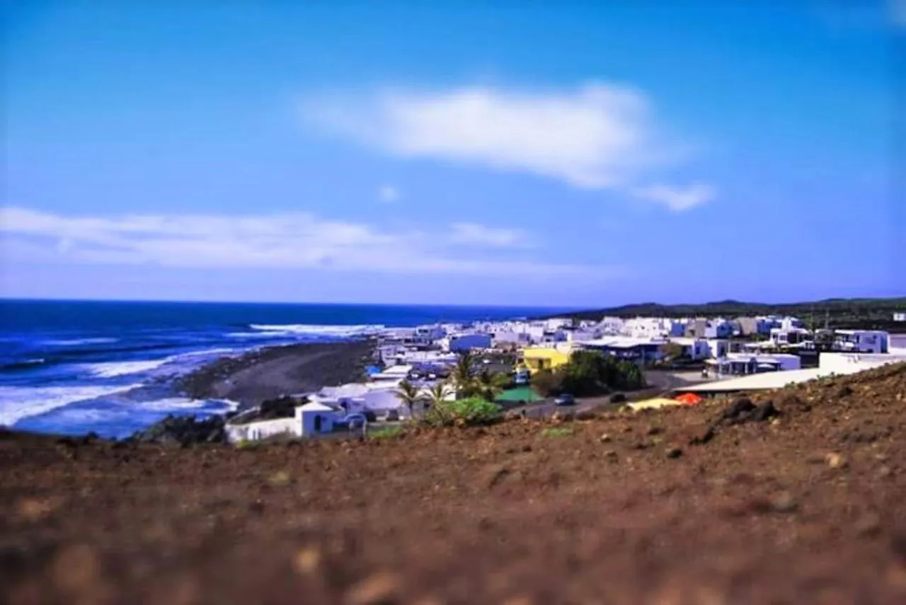 הוילה Cozy House In El Golfo + Terrace